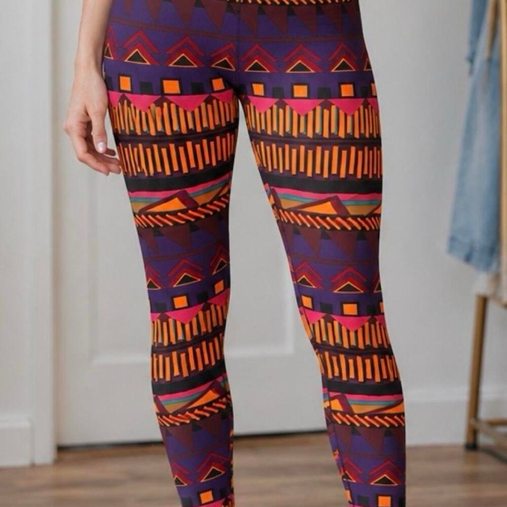 Womens multicolor geometric print